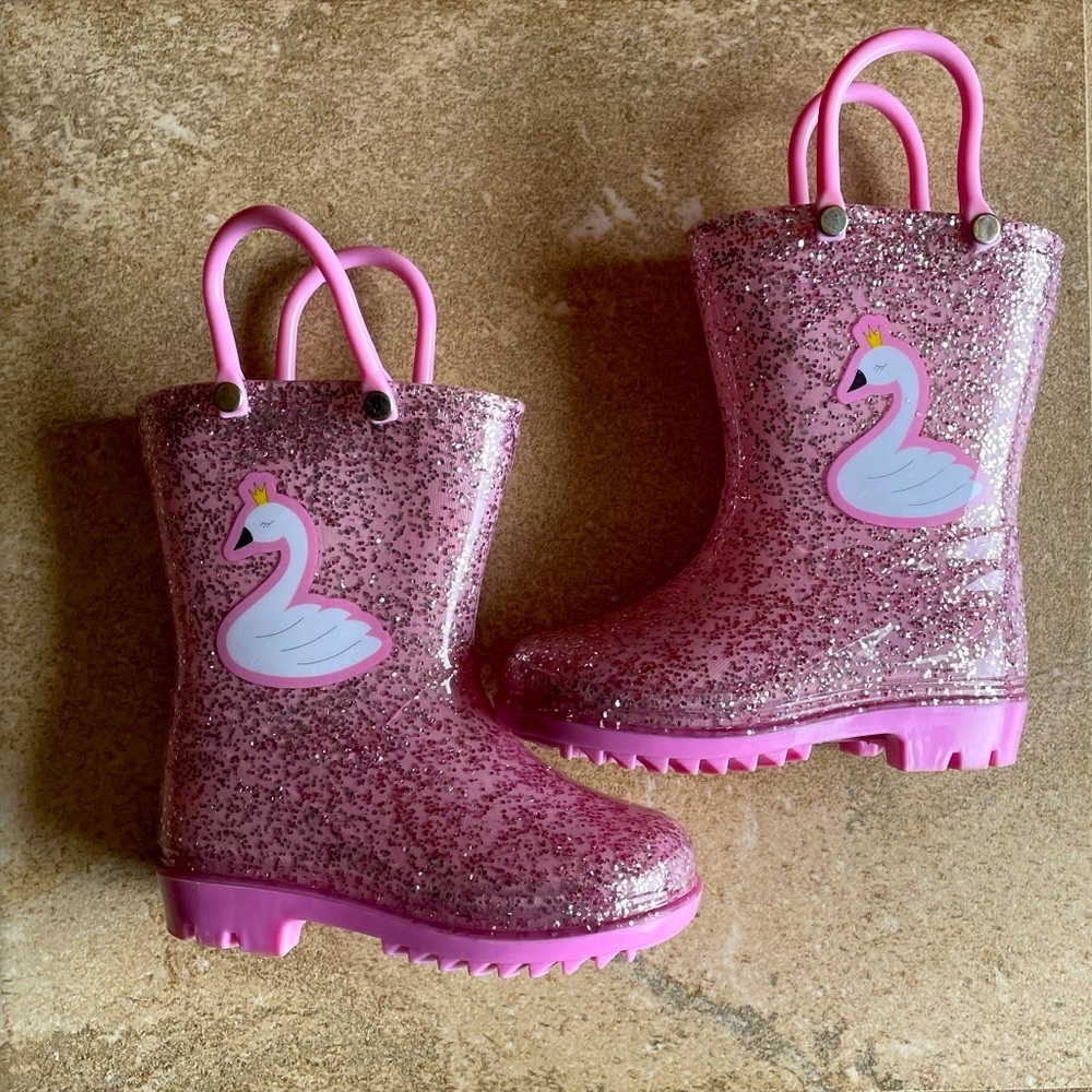 Chatties sparkle glitter pink swan toddler rain boots size 5/6